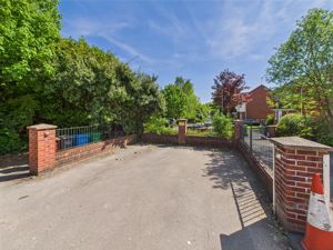 Photo 28- click for photo gallery